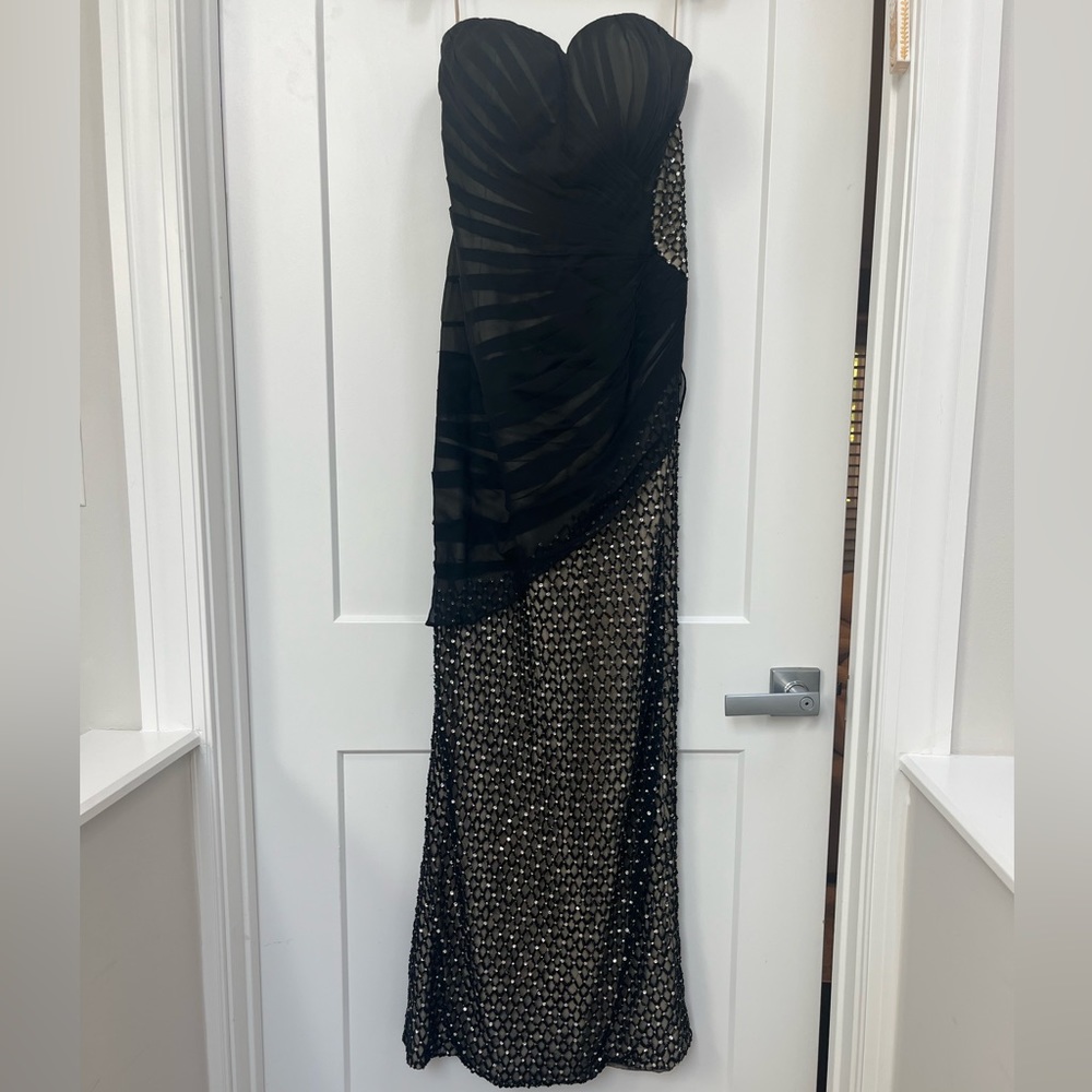 Gorgeous Fuoy Choy Gown Black and Silver detailing Size 10